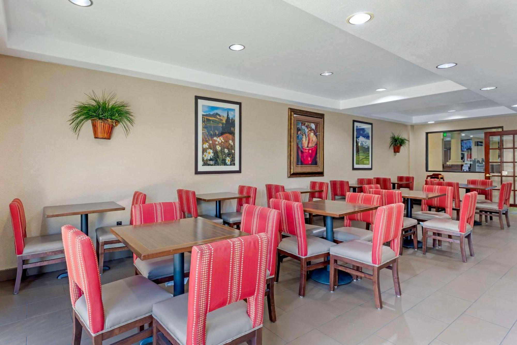 Comfort - Denver Hotel Lakewood